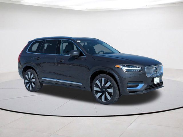 2024 Volvo XC90 Recharge Plug-In Hybrid Ultimate Bright Theme