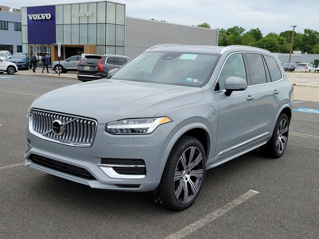 2024 Volvo XC90 Recharge Plug-In Hybrid Ultimate Bright Theme