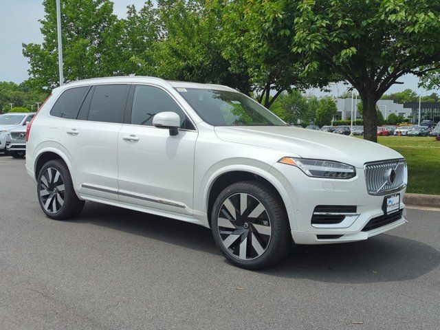 2024 Volvo XC90 Recharge Plug-In Hybrid Ultimate Bright Theme