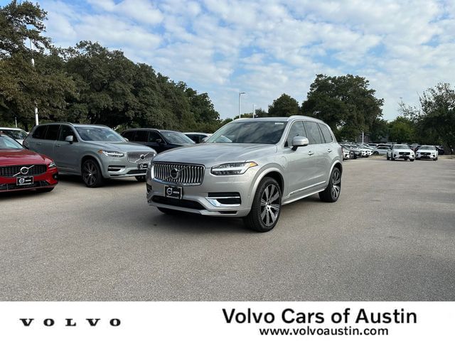 2024 Volvo XC90 Recharge Plug-In Hybrid Plus Bright Theme