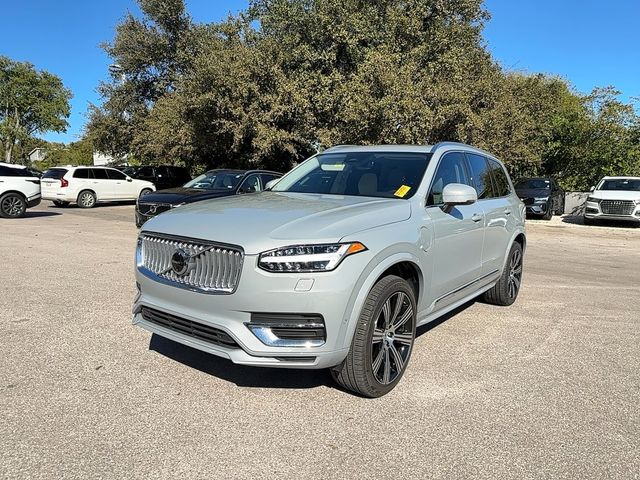 2024 Volvo XC90 Recharge Plug-In Hybrid Plus Bright Theme