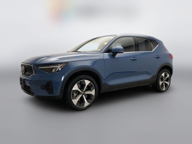 2024 Volvo XC40 Plus Bright Theme