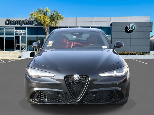 2025 Alfa Romeo Giulia Base