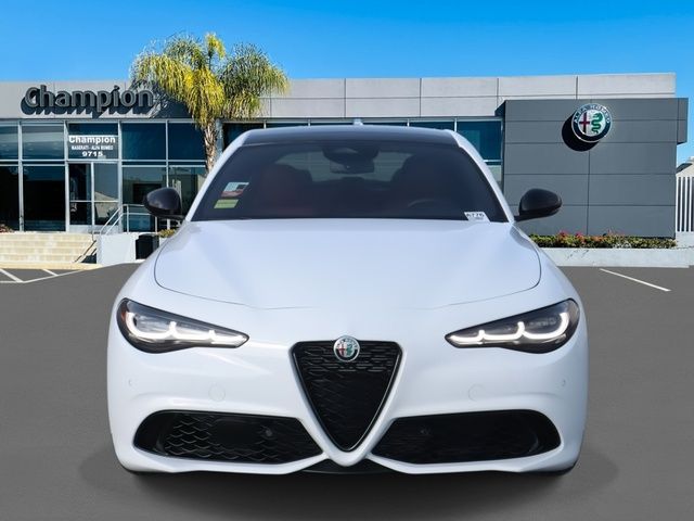 2025 Alfa Romeo Giulia Base