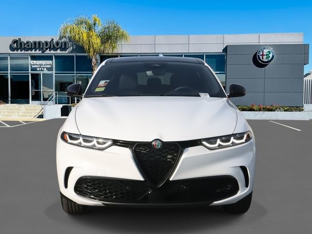 2025 Alfa Romeo Tonale Base