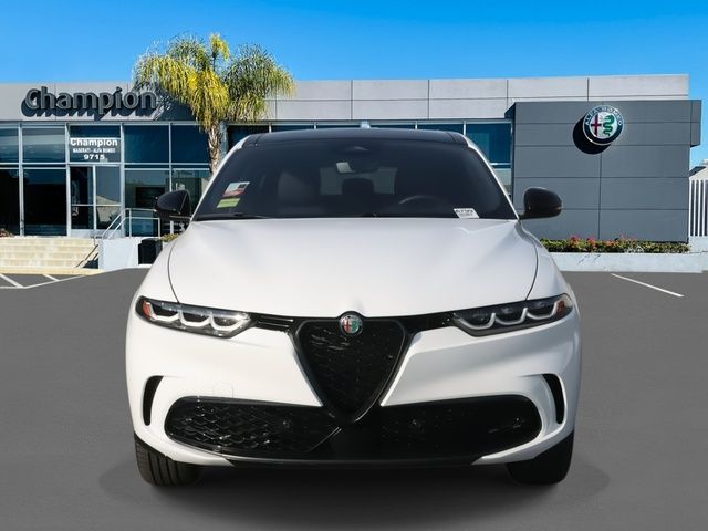 2025 Alfa Romeo Tonale Base