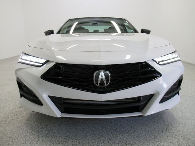 2025 Acura TLX Technology