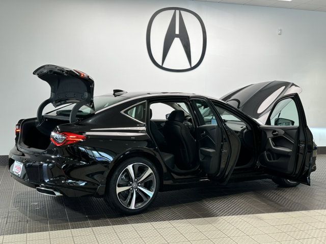 2025 Acura TLX Technology