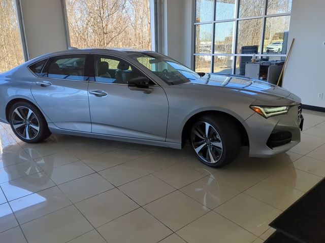 2025 Acura TLX Technology