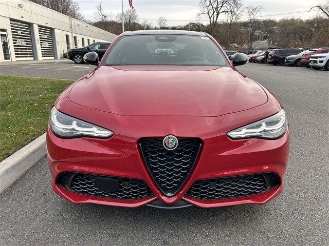 2025 Alfa Romeo Giulia Base