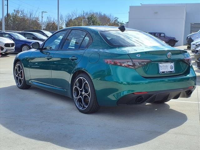 2025 Alfa Romeo Giulia Base