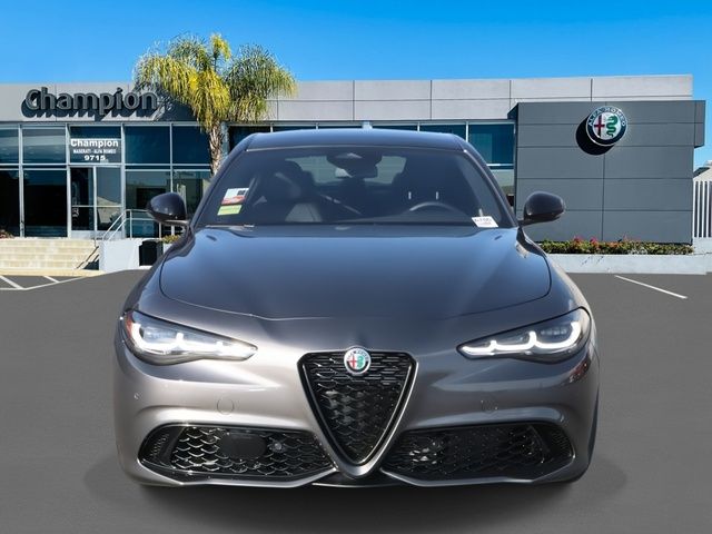 2025 Alfa Romeo Giulia Base