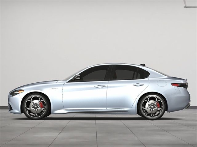 2025 Alfa Romeo Giulia Base