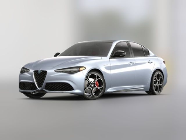 2025 Alfa Romeo Giulia Base