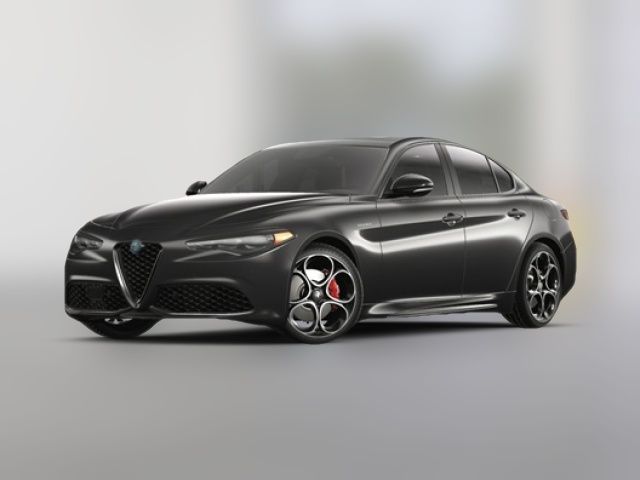 2025 Alfa Romeo Giulia Base