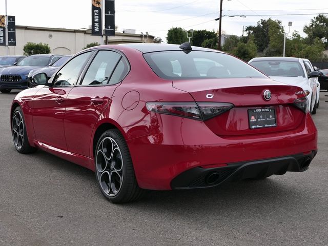 2025 Alfa Romeo Giulia Base