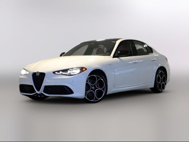 2025 Alfa Romeo Giulia Base