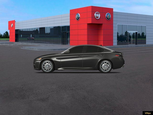 2025 Alfa Romeo Giulia Base