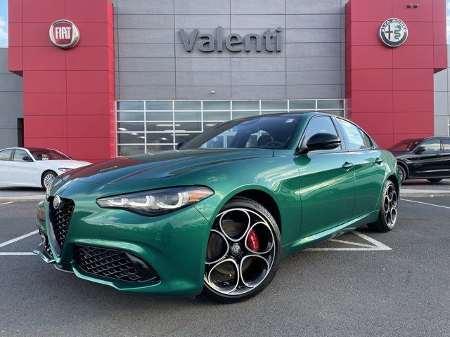 2025 Alfa Romeo Giulia Base