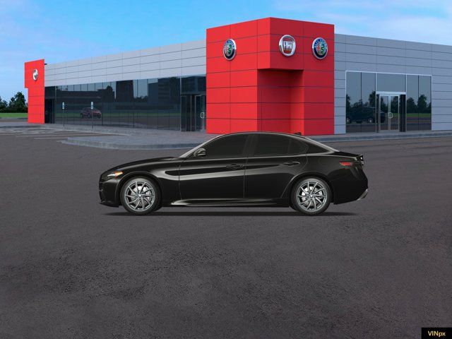 2025 Alfa Romeo Giulia Base