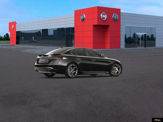 2025 Alfa Romeo Giulia Base