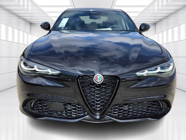 2025 Alfa Romeo Giulia Base