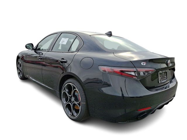 2025 Alfa Romeo Giulia Base