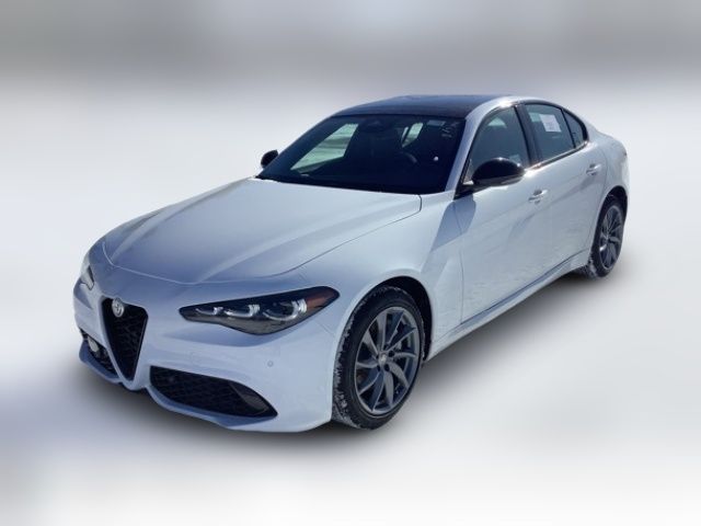 2025 Alfa Romeo Giulia Base