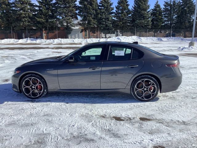 2025 Alfa Romeo Giulia Base