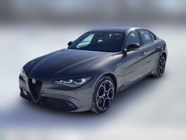 2025 Alfa Romeo Giulia Base