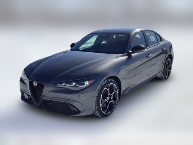 2025 Alfa Romeo Giulia Base