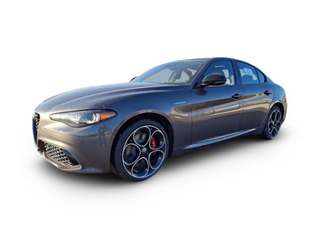 2025 Alfa Romeo Giulia Base