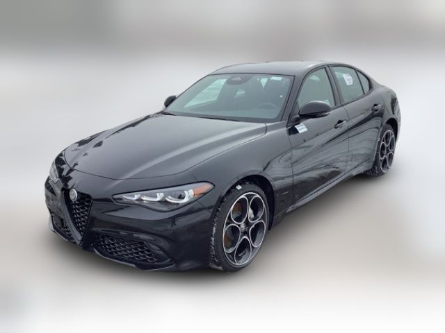 2025 Alfa Romeo Giulia Base