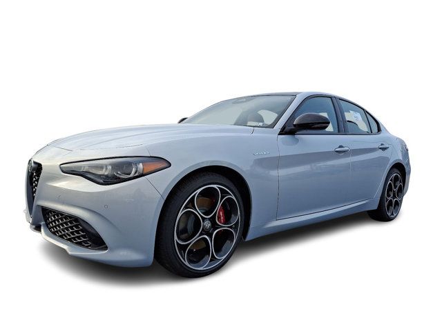 2025 Alfa Romeo Giulia Base