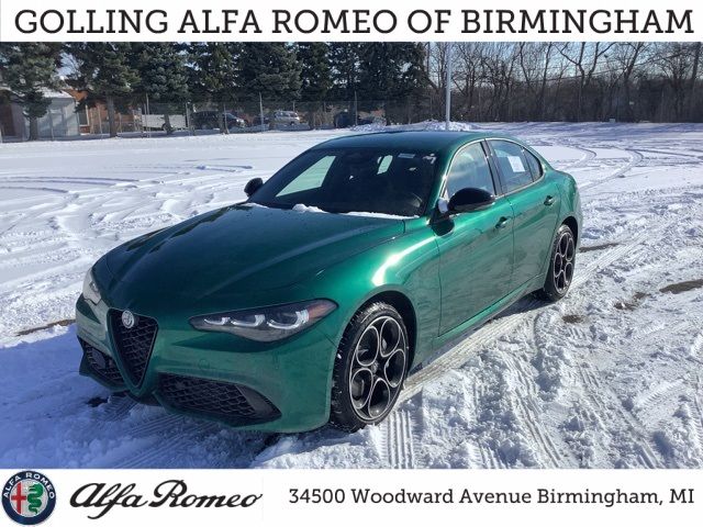 2025 Alfa Romeo Giulia Base