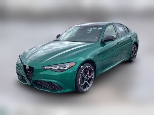 2025 Alfa Romeo Giulia Base