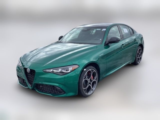 2025 Alfa Romeo Giulia Base