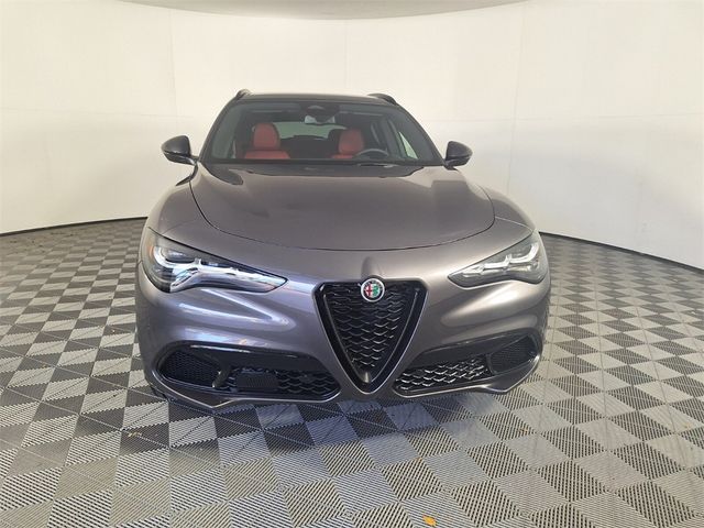 2025 Alfa Romeo Stelvio Sprint