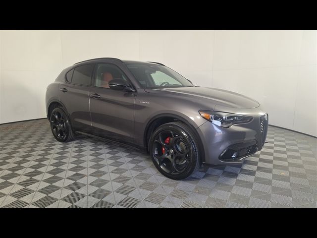 2025 Alfa Romeo Stelvio Sprint