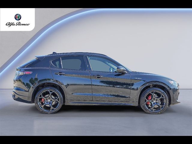 2025 Alfa Romeo Stelvio Base