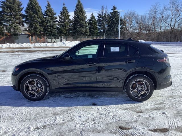 2025 Alfa Romeo Stelvio Sprint