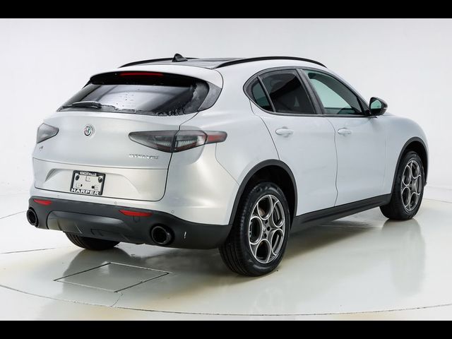 2025 Alfa Romeo Stelvio Sprint