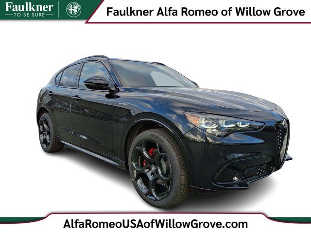 2025 Alfa Romeo Stelvio Sprint