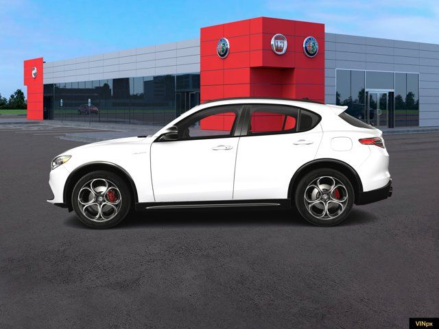 2025 Alfa Romeo Stelvio Sprint