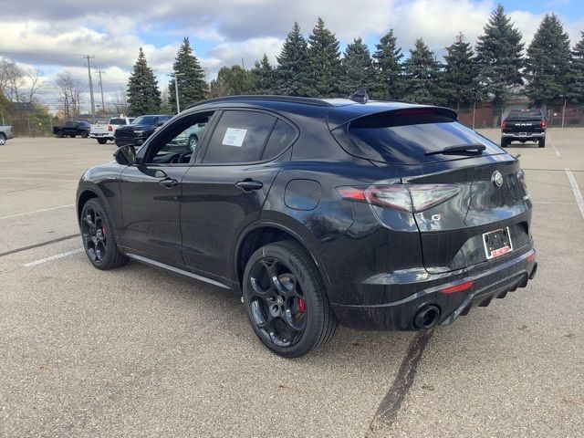 2025 Alfa Romeo Stelvio Sprint