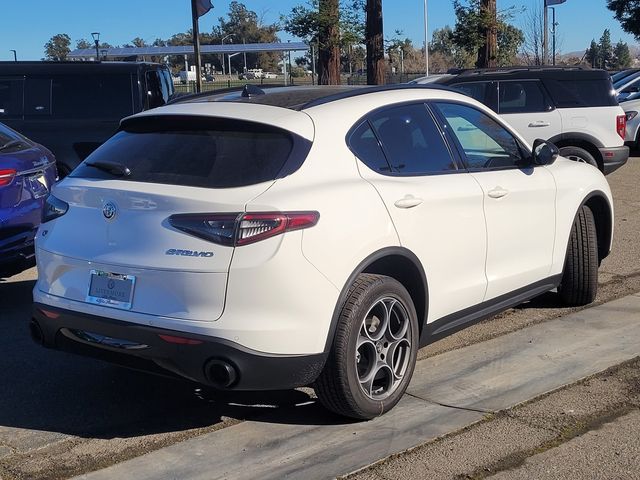 2025 Alfa Romeo Stelvio Sprint