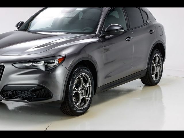 2025 Alfa Romeo Stelvio Sprint