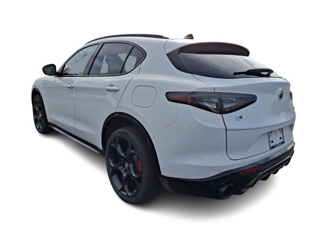 2025 Alfa Romeo Stelvio Sprint