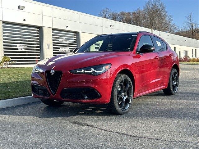 2025 Alfa Romeo Stelvio Special Edition