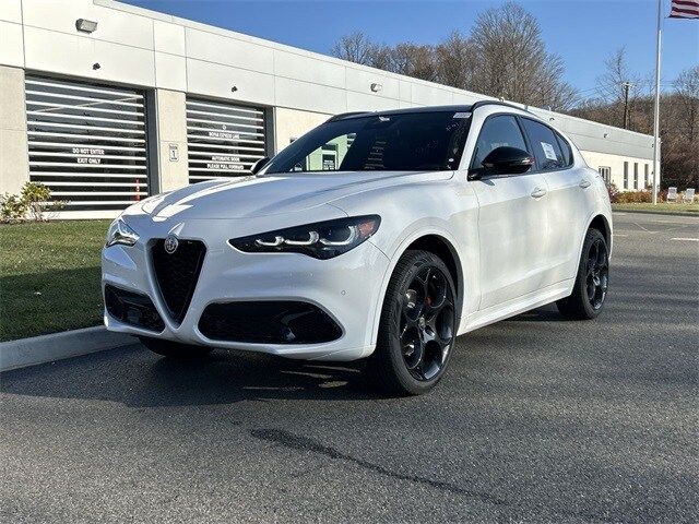 2025 Alfa Romeo Stelvio Special Edition